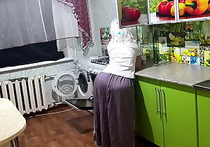Stepmom is standing in the kitchen and wants anal carnal knowledge for say no to grown up and big ass