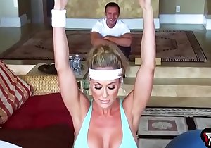 Brandi Love screams &_ shouts as their way gym suitor rams their way MILF muff - MilfyMom.com